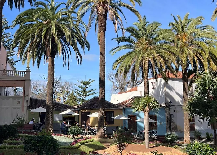 Apartment La *
